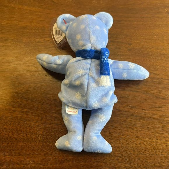 Ty Beanie Baby - 1999 Holiday Teddy the Bear - Style Number #04257 - Picture 7 of 9